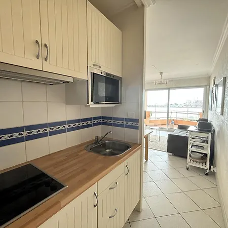 Apartment Face Avec Garage Et Proche Centre Ville, Plage, Commerces - Fr-1-197-486 *