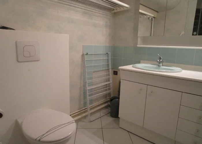 Face Avec Garage Et Proche Centre Ville, Plage, Commerces - Fr-1-197-486 *