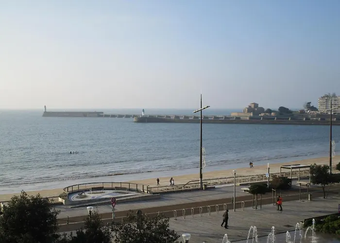 Апартаменты Face Avec Garage Et Proche Centre Ville, Plage, Commerces - Fr-1-197-486 Ле-Сабль-д’Олон