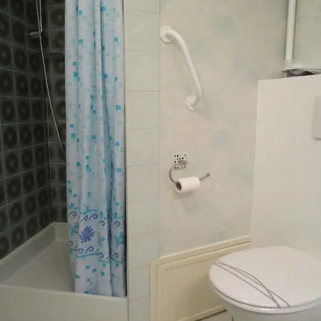 Face Avec Garage Et Proche Centre Ville, Plage, Commerces - Fr-1-197-486 * لي سابلِ دولونْ