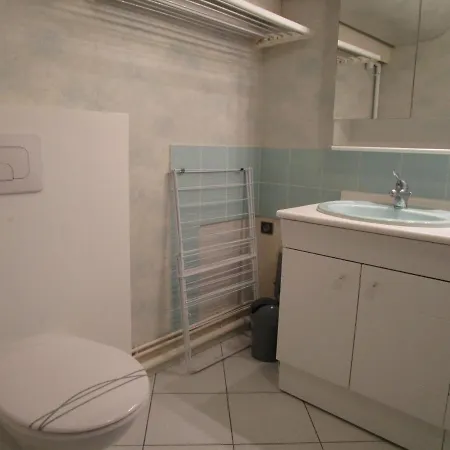 Face Avec Garage Et Proche Centre Ville, Plage, Commerces - Fr-1-197-486 *