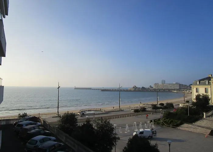 Face Avec Garage Et Proche Centre Ville, Plage, Commerces - Fr-1-197-486